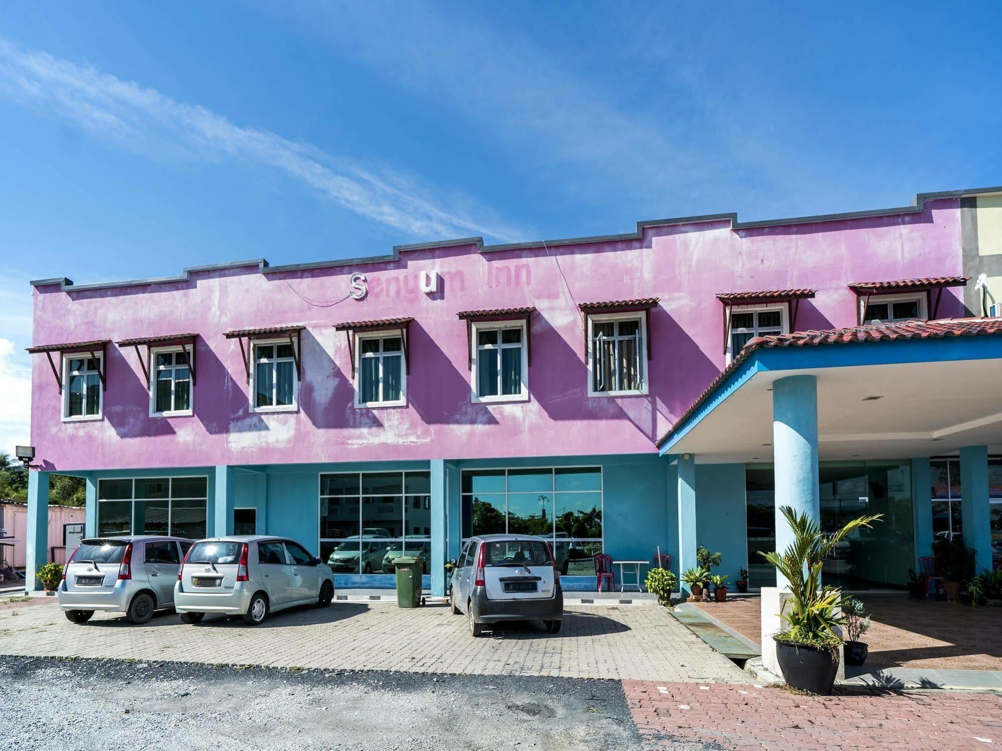 Oyo 275 Senyum Inn Пантай-Сенанг Экстерьер фото